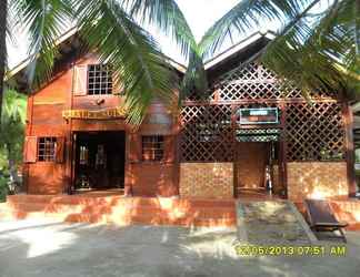 Luar Bangunan 2 Chalet Suisse Guest House