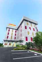 Bên ngoài 4 Astera Hotel Bintaro