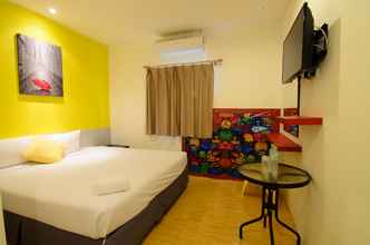 Bedroom 4 Room Hostel @ Phuket Airport