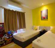 Bedroom 3 Room Hostel @ Phuket Airport