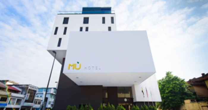 Bên ngoài MU Hotel