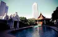 Kolam Renang 5 Indra Regent Hotel Bangkok (SHA Plus+)