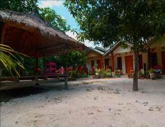 Exterior 2 Hery Homestay