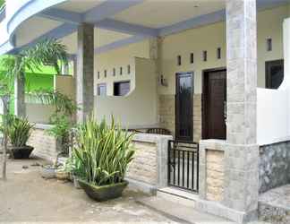 Bangunan 2 Family Surf Homestay Gerupuk