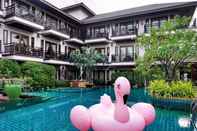Swimming Pool The Tara Resort Pattaya