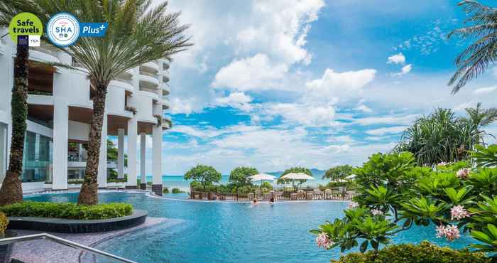 สระว่ายน้ำ Royal Cliff Grand Hotel Pattaya