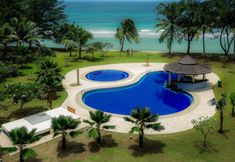 Swimming Pool 3 Borneo Beach Villas & Suites