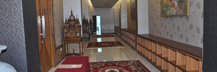 Lobby Grand Sarila Hotel Yogyakarta