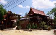 Luar Bangunan 5 Phuengnang Homestay