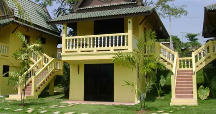 ภายนอกอาคาร Chez Charly Bungalows & Rooms