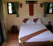 Kamar Tidur 6 Chez Charly Bungalows & Rooms