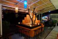 Bar, Cafe and Lounge Smile Hostel Koh Phangan