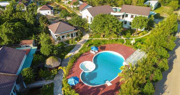 Swimming Pool Hoang Bach Resort