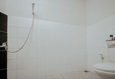 In-room Bathroom 6 D'Paragon Cerry