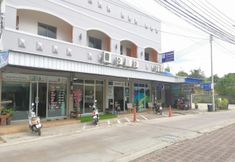Exterior 4 S3 Room & S Cafe
