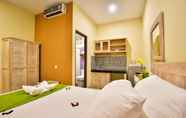 Kamar Tidur 7 The Rani Garden Bed & Breakfast