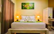 Kamar Tidur 4 The Rani Garden Bed & Breakfast