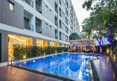 Swimming Pool 2 Pacific Park Hotel