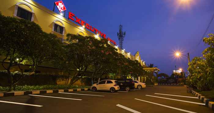 Luar Bangunan BI Executive Hotel