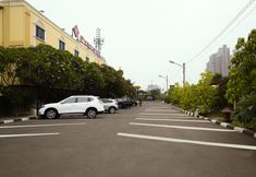 ภายนอกอาคาร 6 BI Executive Hotel