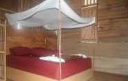 Kamar Tidur 6 Nut Tonton Homestay