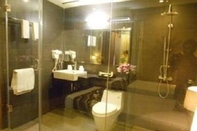 In-room Bathroom Venus Hotel Hanoi