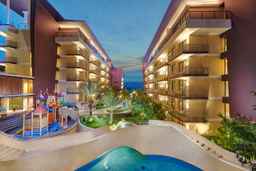 Golden Tulip Holland Resort Batu, Rp 1.277.778