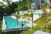 Kolam Renang Belum Rainforest Resort