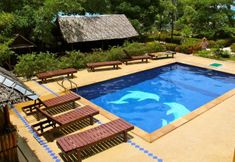 Swimming Pool 2 Hinkong Hut