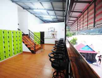 Lobi 2 Slinky Hostel