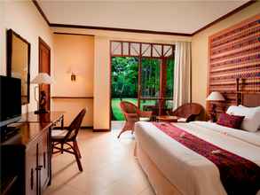 Bedroom 4 Mangsit Suites by Holiday Resort Lombok