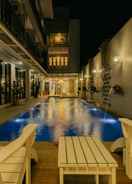 SWIMMING_POOL Urbanest Inn House TB Simatupang