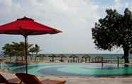 Kolam Renang 4 Long Beach Resort Phu Quoc