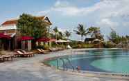 Kolam Renang 6 Long Beach Resort Phu Quoc