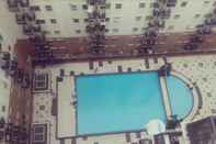 Swimming Pool Luxury Family Room At Apartment Gateway Pesanggrahan
