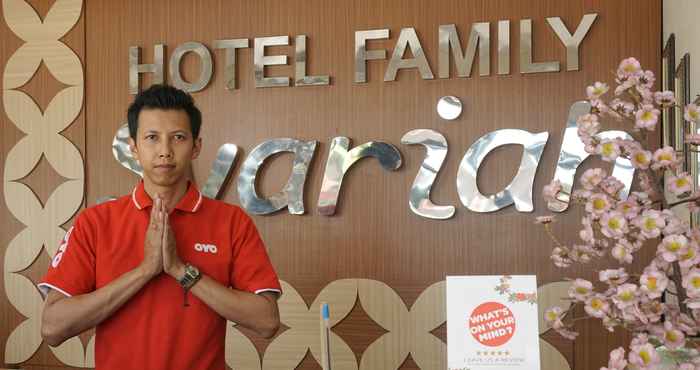 Lobi OYO 398 Hotel Family Syariah 2