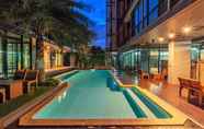 Kolam Renang 3 Grand Marina Hotel