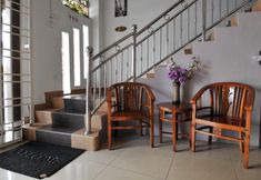 Lobi 3 Iwinton Hotel