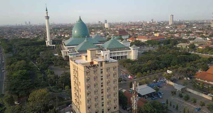 ภายนอกอาคาร Namira Syariah Hotel Surabaya