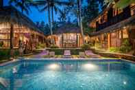 Swimming Pool Villa Bali Village