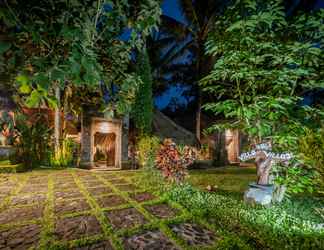 Bên ngoài 2 Villa Bali Village