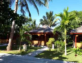 Exterior 2 Hotel Wailiti Beach Resort