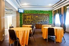 餐厅 OYO 627 Tirta Kencana Syariah