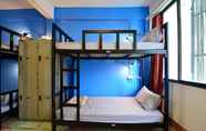 Bedroom 5 LAF Cafe & Hostel Pratunam