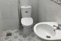 Toilet Kamar An Phuc Hotel