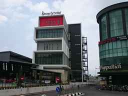 Beverly Hotel, Rp 692.593