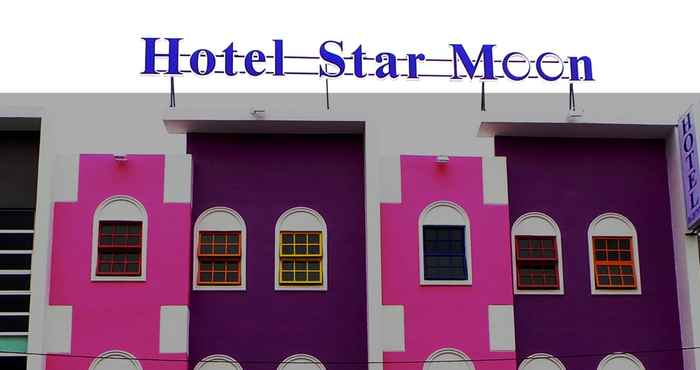 Bangunan Hotel Star Moon