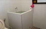 In-room Bathroom 5 Villa Princes Karang Hawu
