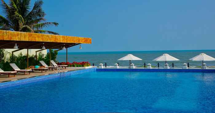 Swimming Pool Blue Sapphire Sea View Apartment