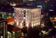 Exterior 2 Amaris Hotel Darmo - Surabaya